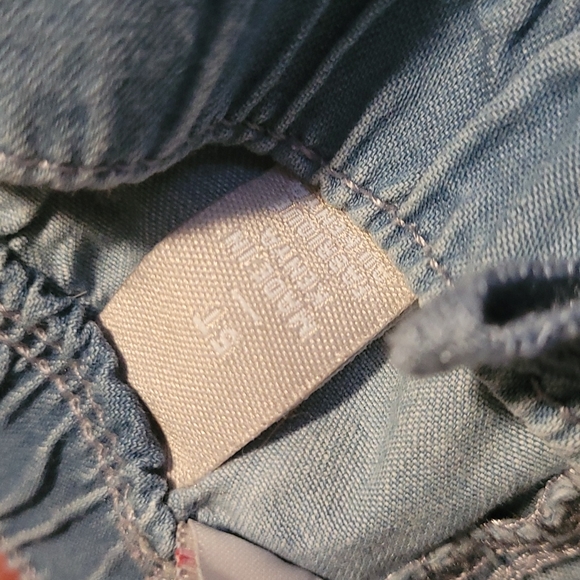 ✨️3/$10✨️ The Children's Place 5T kids unisex pants - Picture 2 of 4